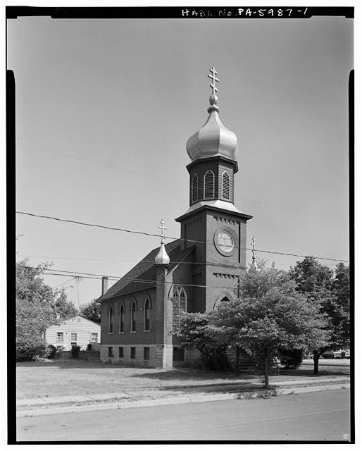 1. GENERAL VIEW OF CHURCH LOOKING SOUTH. BUILDING CONSTRUCTED BY EAST EUROPEAN IMMIGRANTS OM 1915-16. - Saints Peter & Paul Orthodox Church