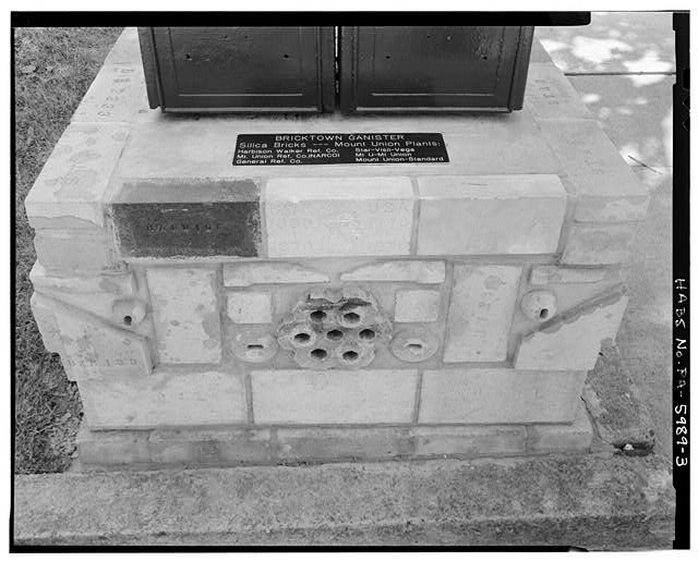 3. VIEW SOUTHWEST OF MAILBOX BASE MADE OF REFRACTORY BRICKS FROM THE THREE MT. UNION BRICKYARDS. LOCATED AT THE CORNER OF MARKET AND SOUTH JEFFERSON